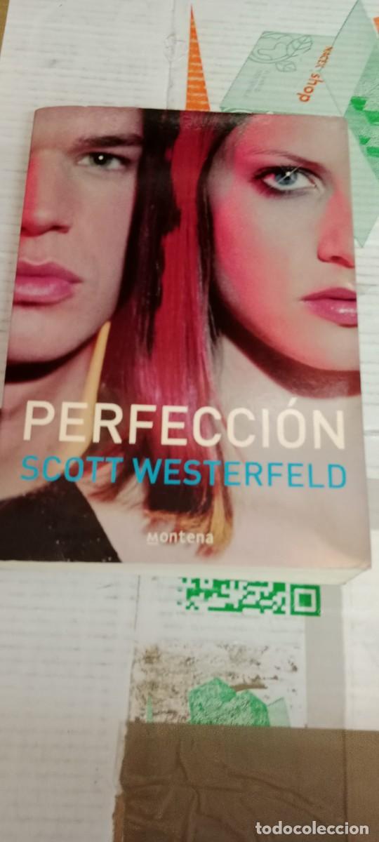 Libros de segunda mano: G-133 LIBRO PERFECCION - SCOTT WESTERFELD - Foto 1