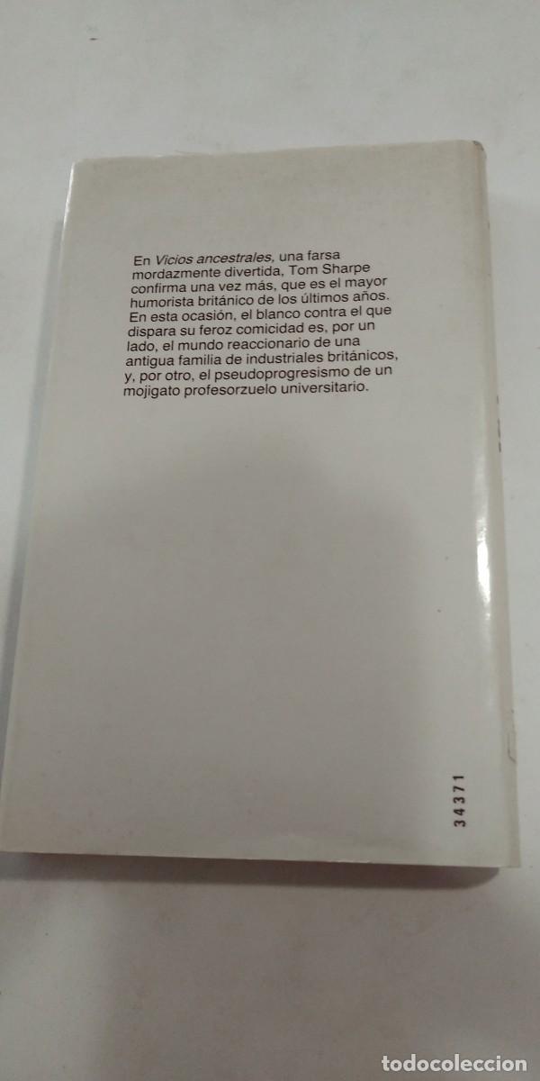 Libros de segunda mano: Vicios ancestrales Tom Sharpe - Foto 2