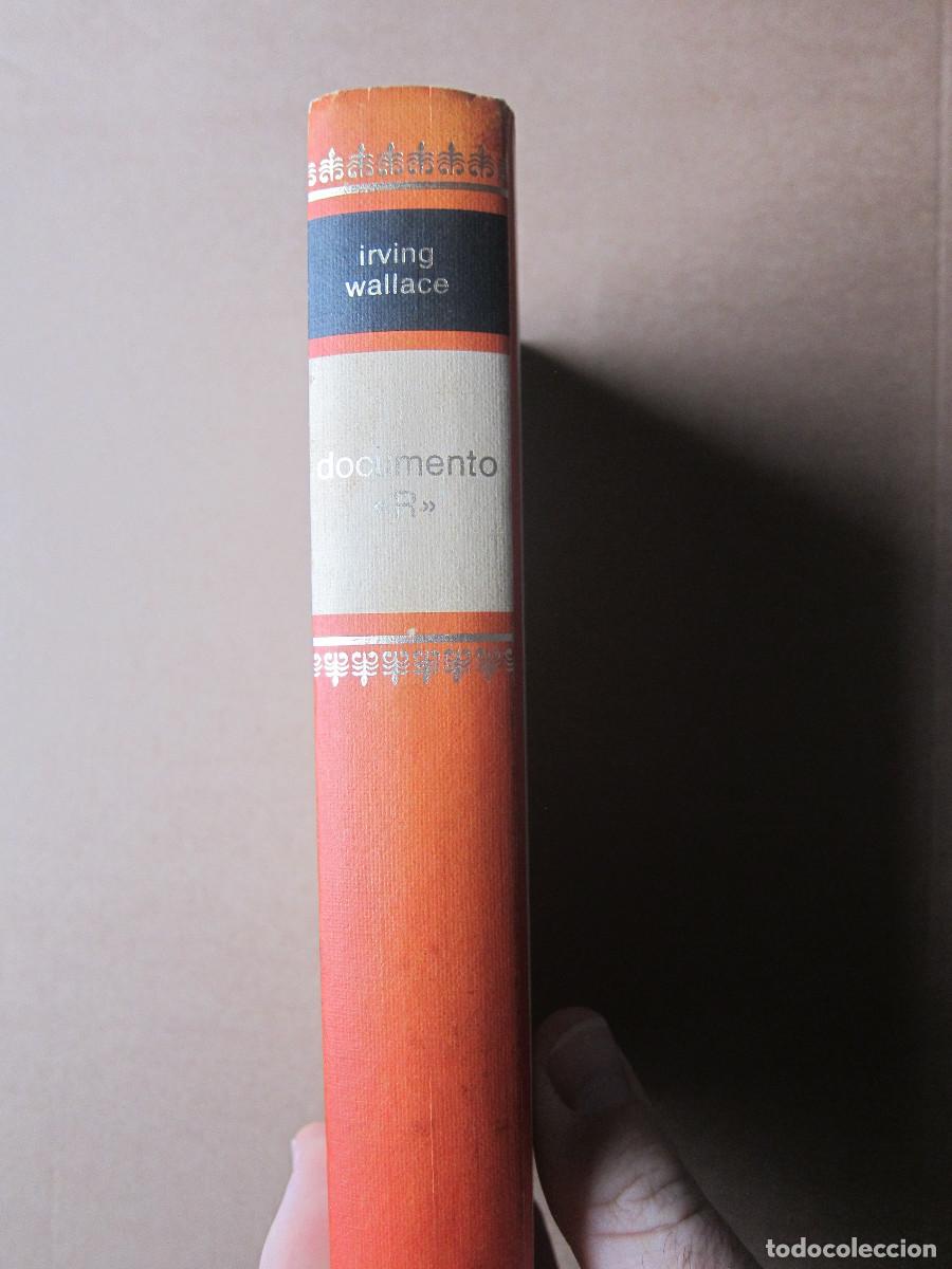 Libros de segunda mano: EL DOCUMENTO R - IRVING WALLACE (C&Iacute;RCULO DE LECTORES) NOVELA - Foto 2