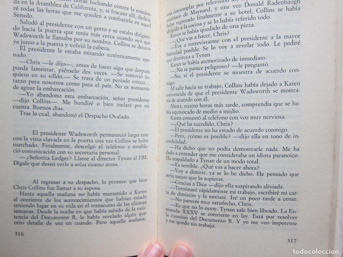 Libros de segunda mano: EL DOCUMENTO R - IRVING WALLACE (C&Iacute;RCULO DE LECTORES) NOVELA - Foto 6