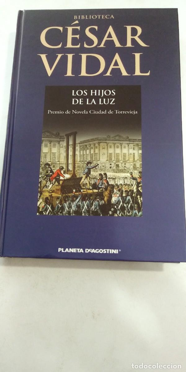 Libros de segunda mano: Los hijos de la luz C&eacute;sar Vidal - Foto 1