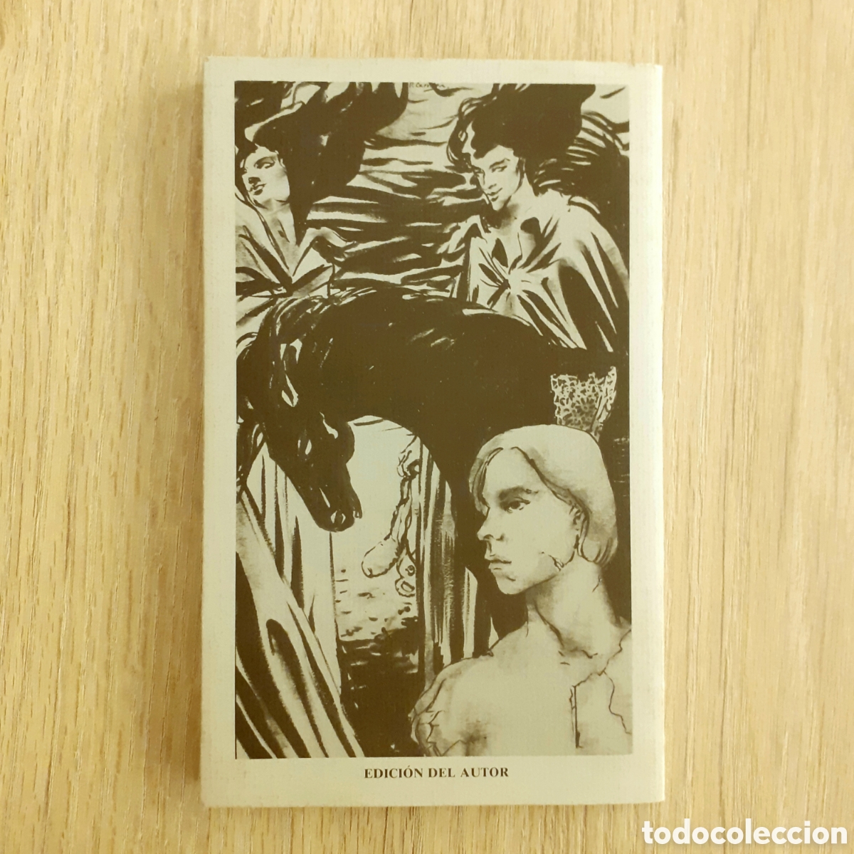 Libros de segunda mano: Libro Retrato del h&eacute;roe sumiso - Foto 2