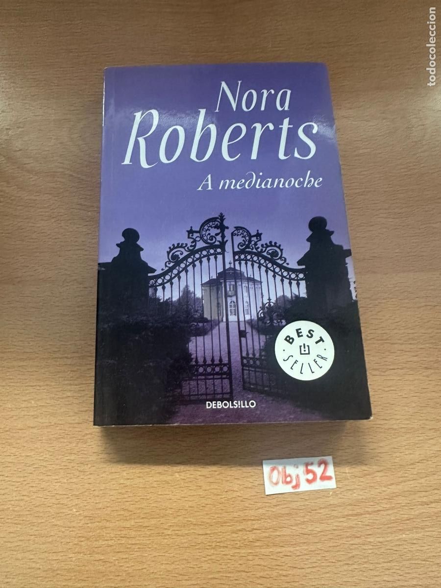 Libros de segunda mano: Nora Roberts a media noche - Foto 1