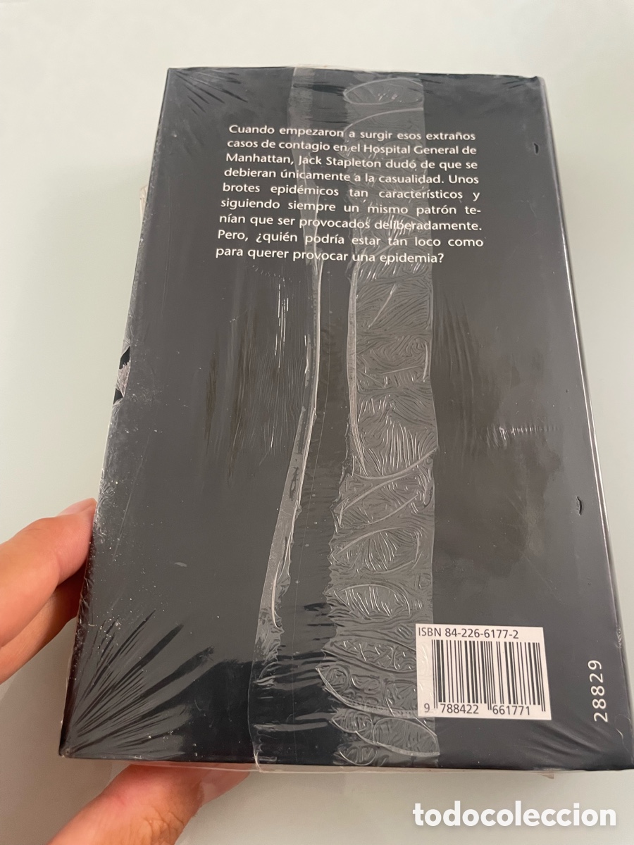 Libros de segunda mano: Contagio. Robin Cook. (Precintado) C&iacute;rculo de Lectores - Foto 4