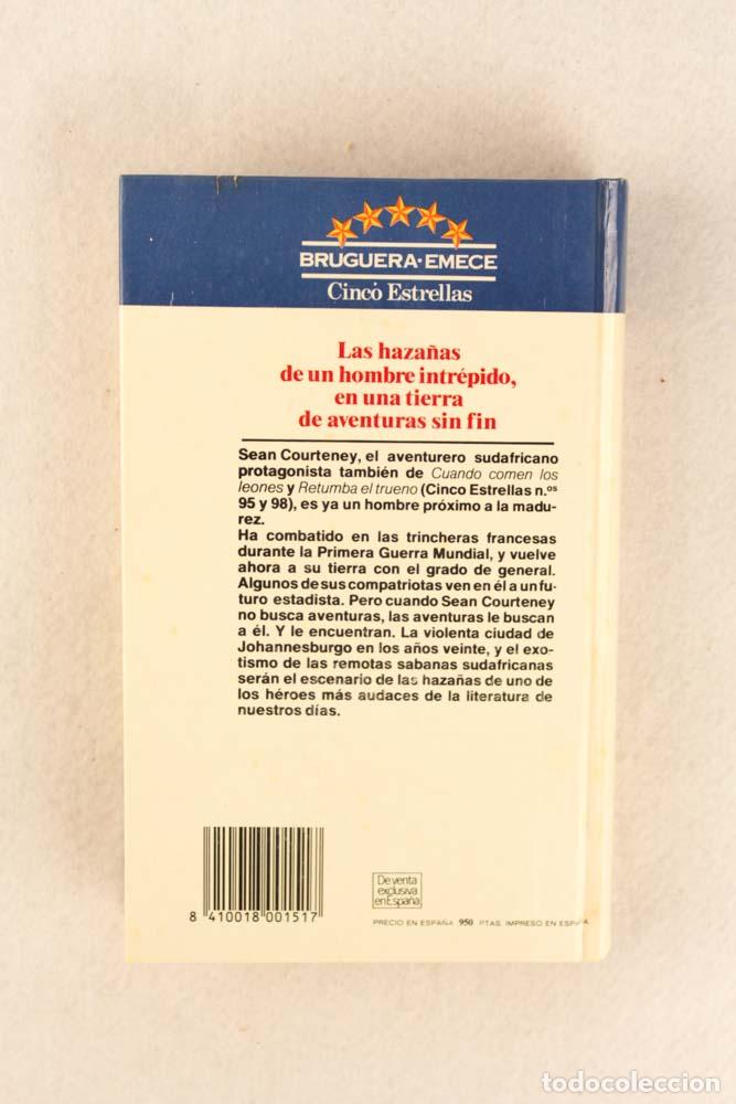 Libros de segunda mano: Muere el gorri&oacute;n - Wilbur Smith - Foto 2