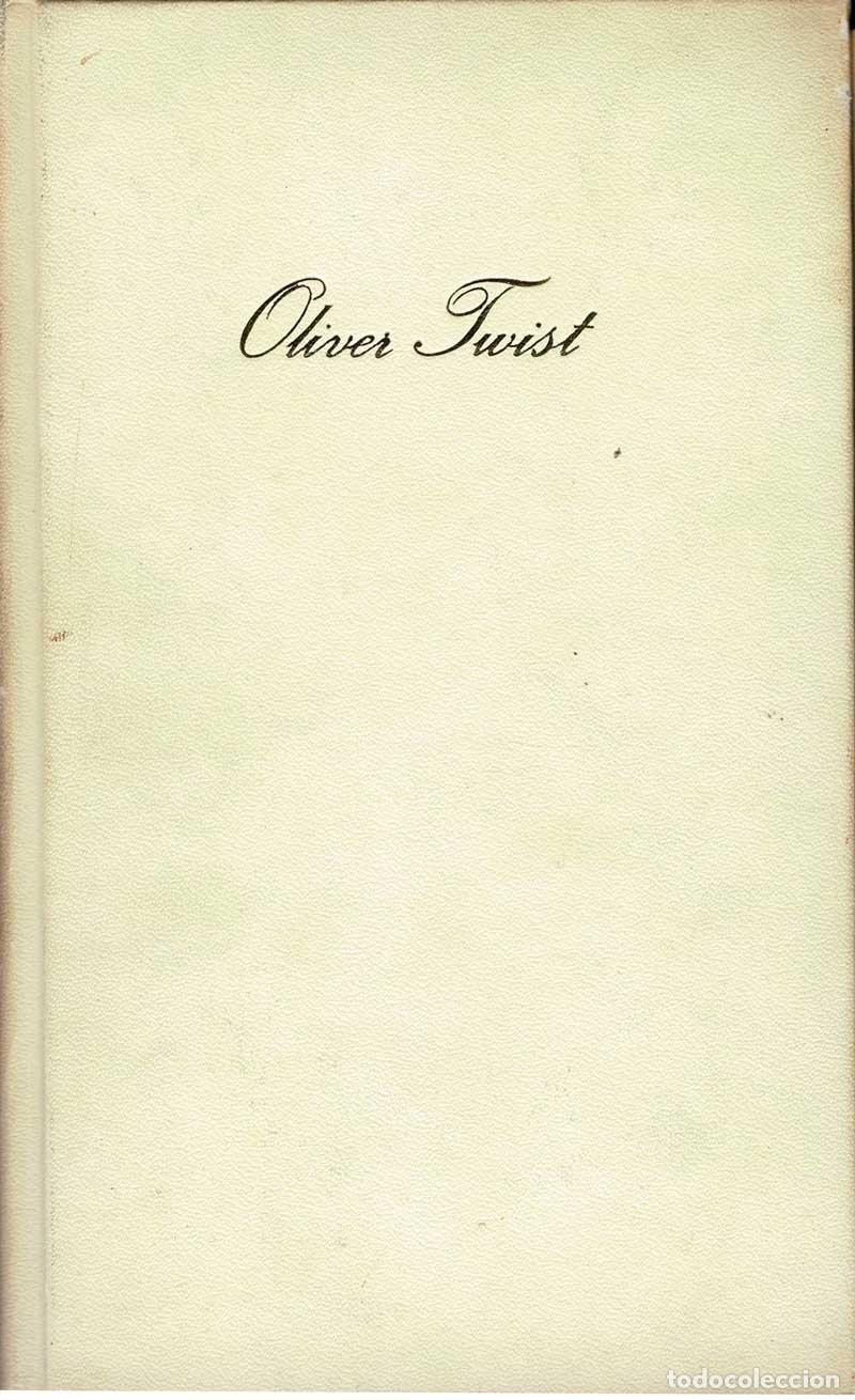 Libros de segunda mano: Oliver Twist - Charles Dickens - Foto 1