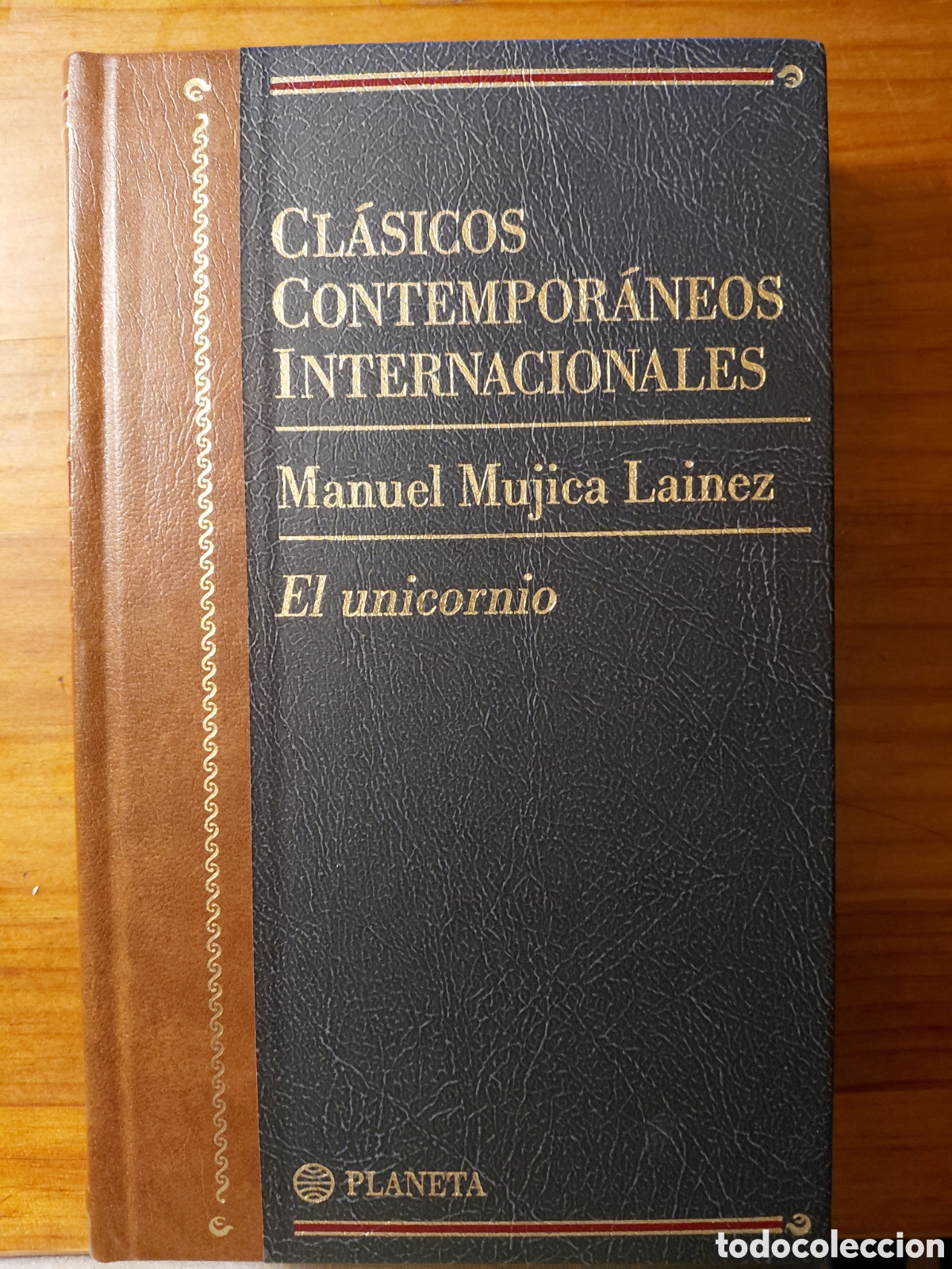Livres d'occasion: El unicornio, Manuel M&uacute;jica La&iacute;nez
