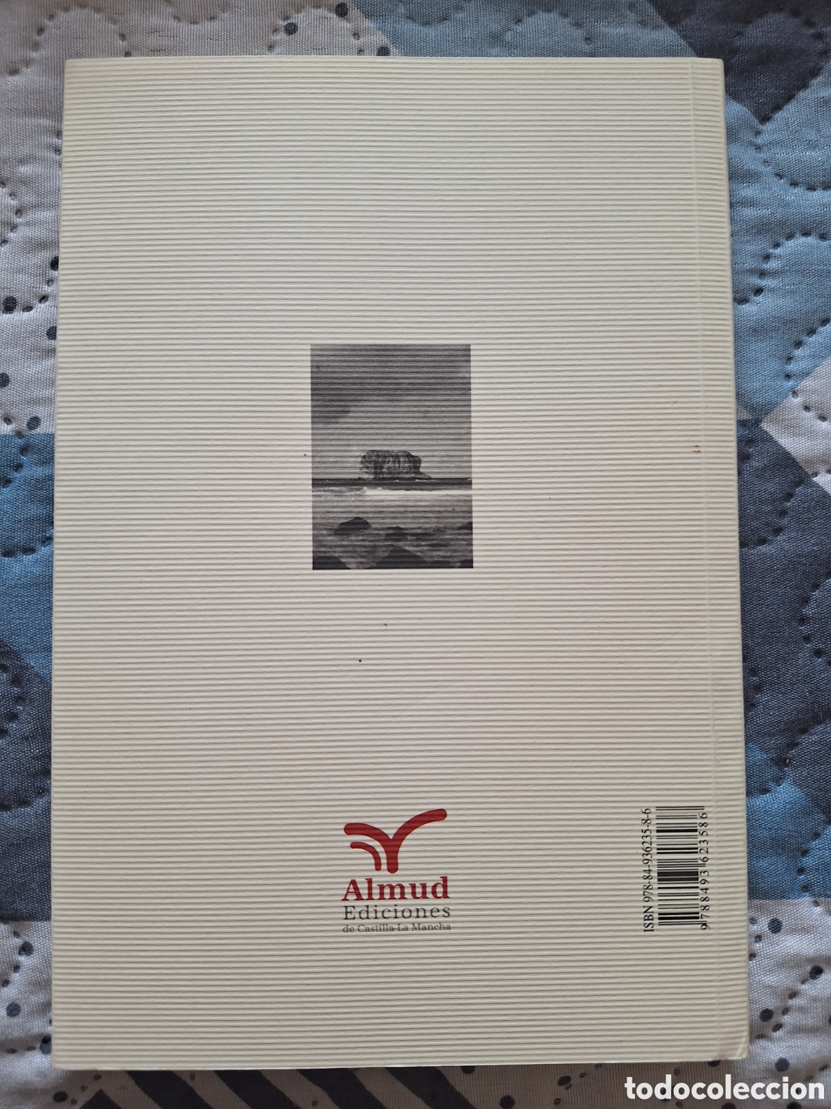 Libros de segunda mano: Libro &rdquo;Cuarenta latidos&rdquo; Manuel Juli&aacute; - Foto 2