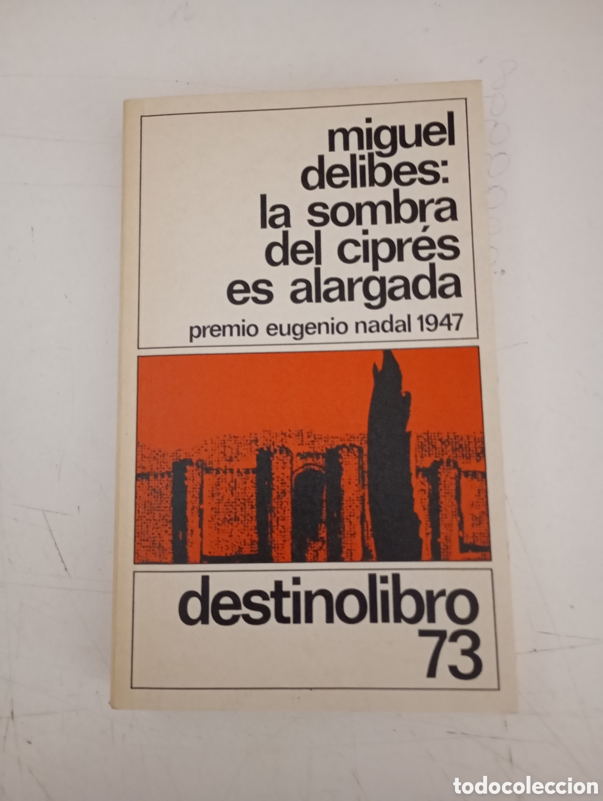 Libros de segunda mano: LA SOMBRA DEL CIPR&Eacute;S ES ALARGADA - MIGUEL DELIBES