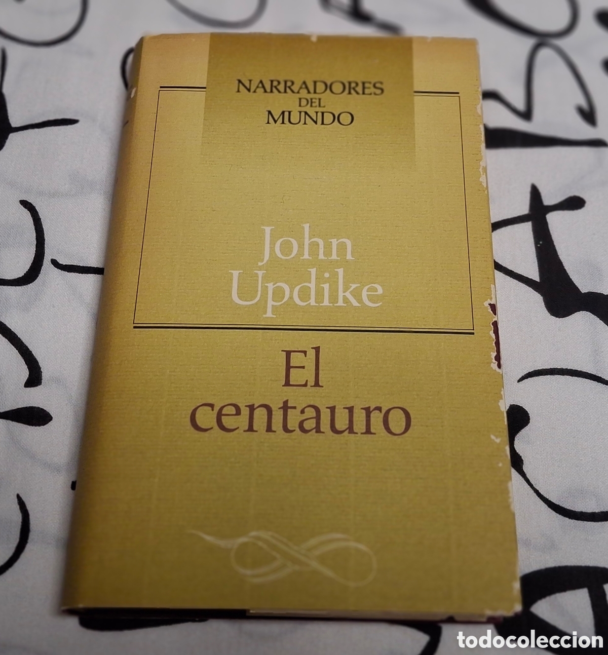 Libros de segunda mano: EL CENTAURO, DE JOHN UPDIKE - Foto 1