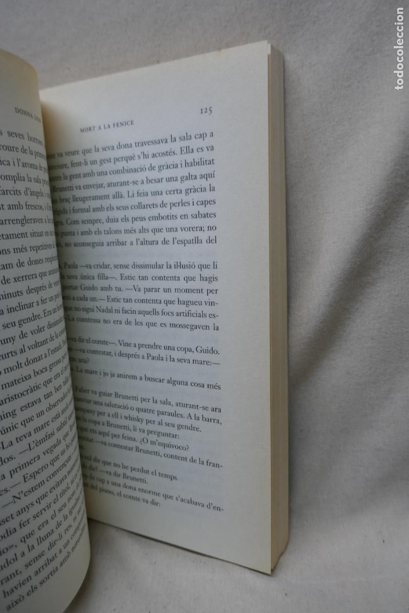 Libros de segunda mano: MORT A LA FENICE - DONNA LEON - EDICIONES 62 (EN CATALAN) - Foto 7