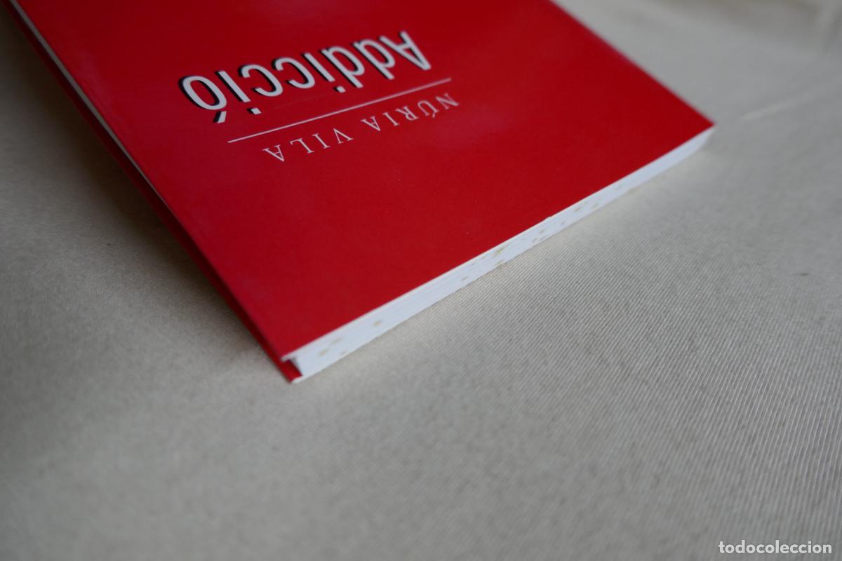 Libros de segunda mano: Adicci&oacute; - Nuria Vila (EN CATALAN) - Foto 3