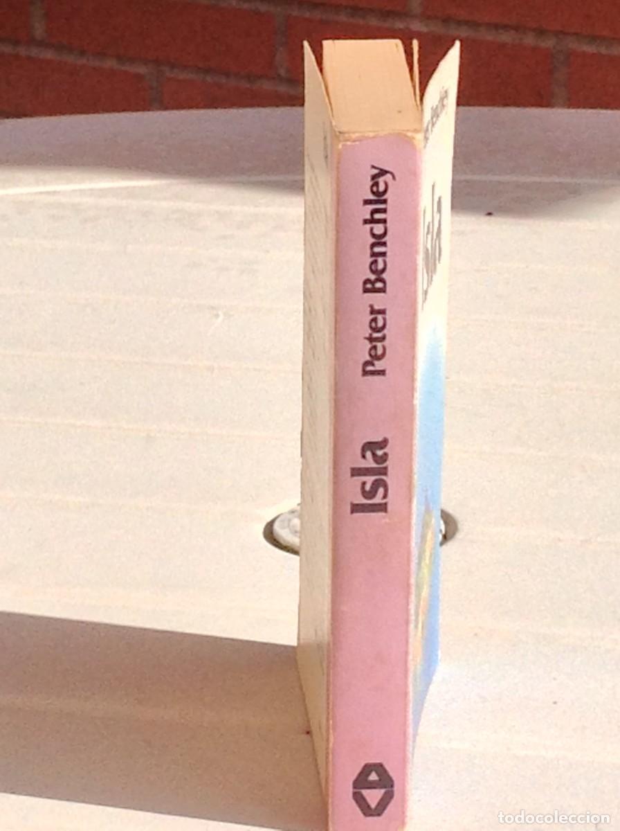 Libros de segunda mano: Peter Benchley: Isla - Foto 2