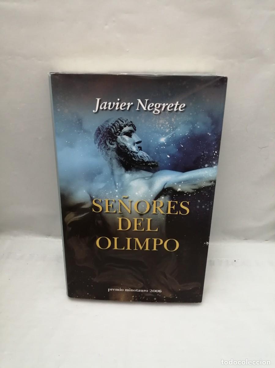 Gebrauchte B&uuml;cher: Se&ntilde;ores del Olimpo (Primera edici&oacute;n, tapa dura, Premio Minotauro 2006)