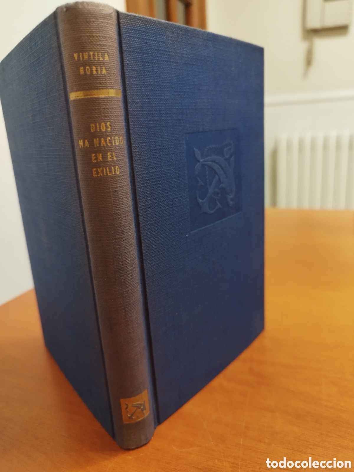 Second hand books: VINTILA HORIA: DIOS HA NACIDO EN EL EXILIO. ED. DESTINO, 1961. ANCORA Y DELFIN N.&ordm; 189.