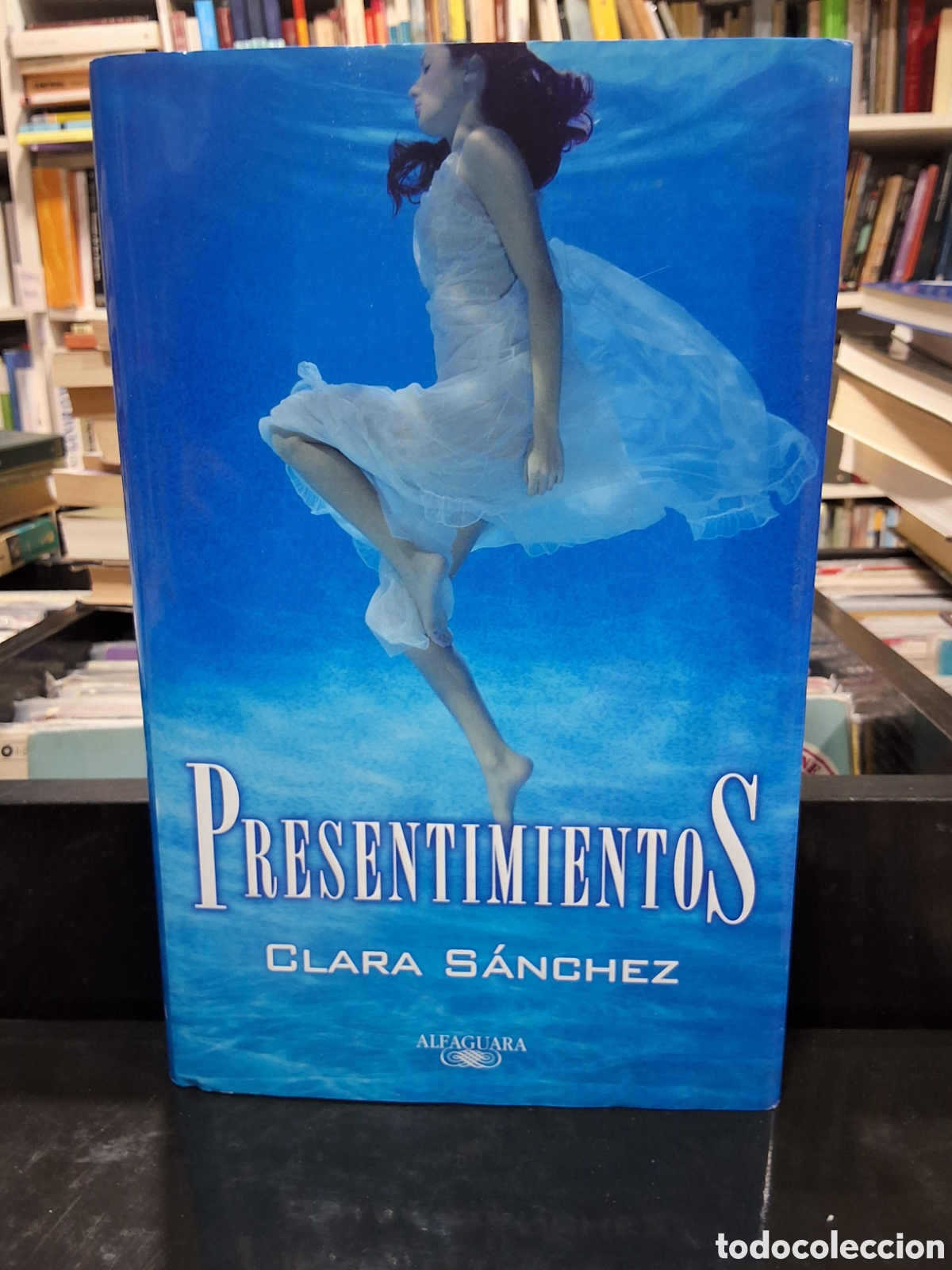 Libros de segunda mano: PRESENTIMIENTOS - CLARA SANCHEZ - ENV&Iacute;O DESDE 1,95 &euro; - Foto 1