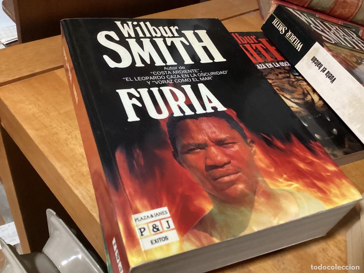 Libros de segunda mano: FURIA / WILBUR SMITH / - Foto 1