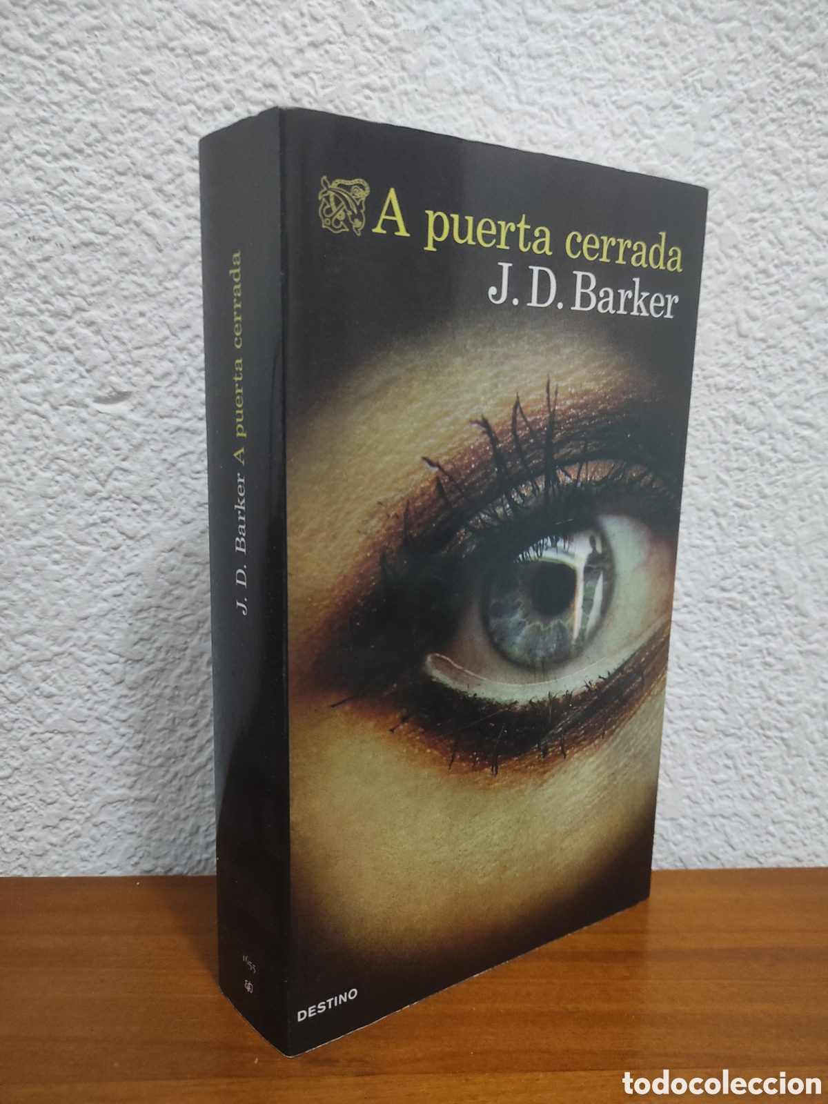 Libros de segunda mano: A puerta cerrada - Barker, J.D. - Foto 1