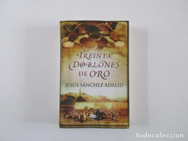 Libros de segunda mano: TREINTA DOBLONES DE ORO - JESUS SANCHEZ ADALID - Foto 1