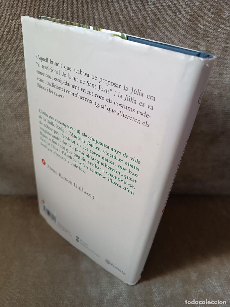 Libros de segunda mano: S&Iacute;LVIA SOLER - LESTIU QUE COMEN&Ccedil;A - PLANETA, 2013 - EN CATAL&Agrave; - Foto 3