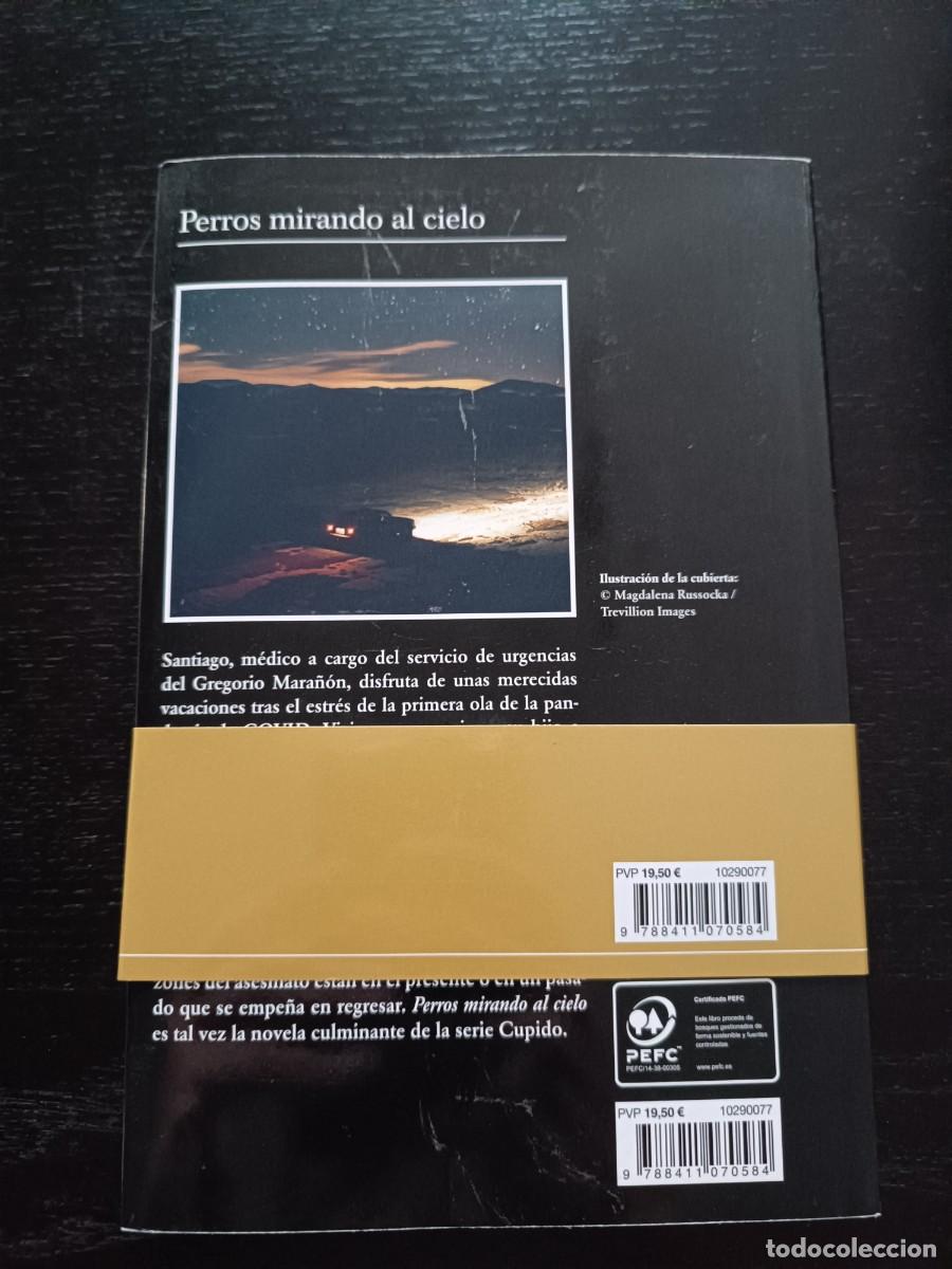 Libros de segunda mano: Perros mirando al cielo - Eugenio Fuentes. Tusquets - Foto 2