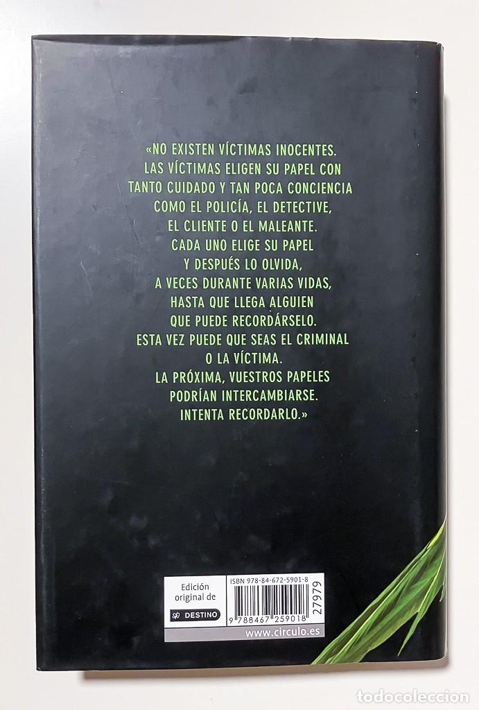 Libros de segunda mano: CLAIRE DEWITT Y LA CIUDAD DE LOS MUERTOS - CIRCULO DE LECTORES - Foto 2