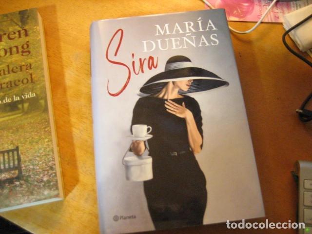 Gebrauchte B&uuml;cher: MAR&Iacute;A DUE&Ntilde;AS - SIRA - PLANETA, 2021 - BUEN EJEMPLAR !!