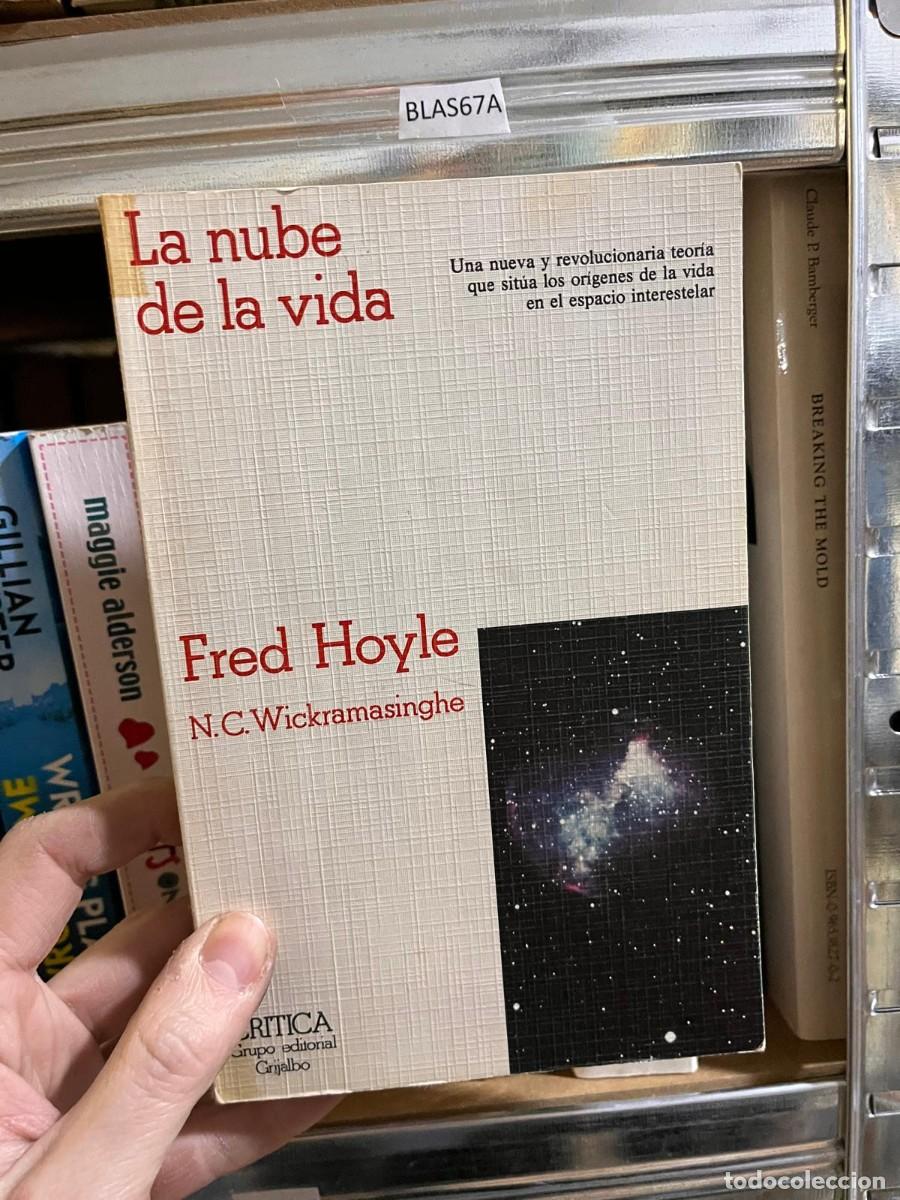 Libros de segunda mano: Blas67A FRED HOYLE - LA NUBE DE LA VIDA - Foto 1