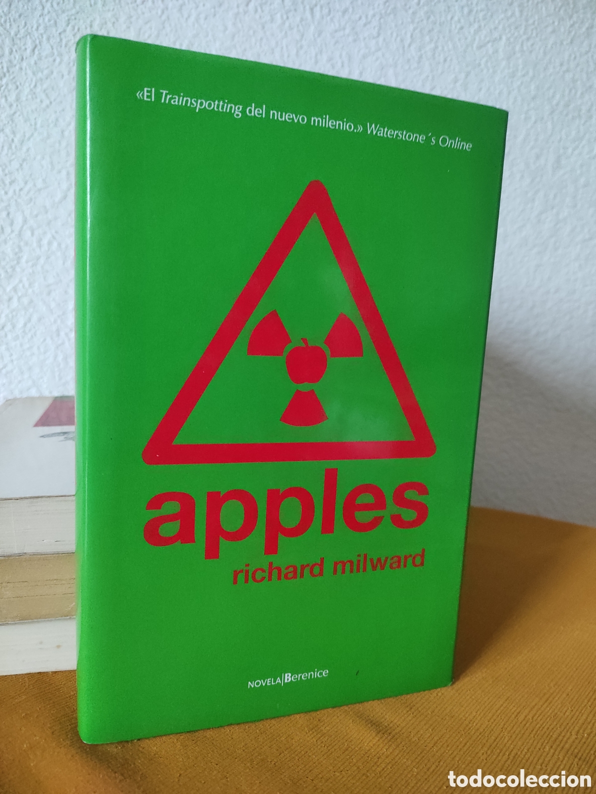 Libros de segunda mano: Apples. Richard Milward - Foto 1