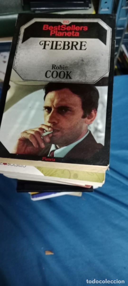 Libros de segunda mano: FIEBRE. - COOK, ROBIN. LIBRO TOP-03 - Foto 1