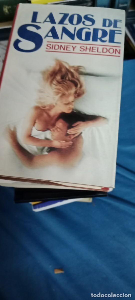 Libros de segunda mano: LAZOS DE SANGRE - Sidney Sheldon LIBRO TOP-03 - Foto 1