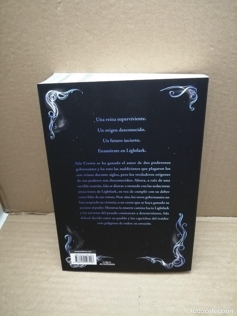 Libros de segunda mano: Nightbane (Lightlark 2) Edici&oacute;n en espa&ntilde;ol - Foto 2