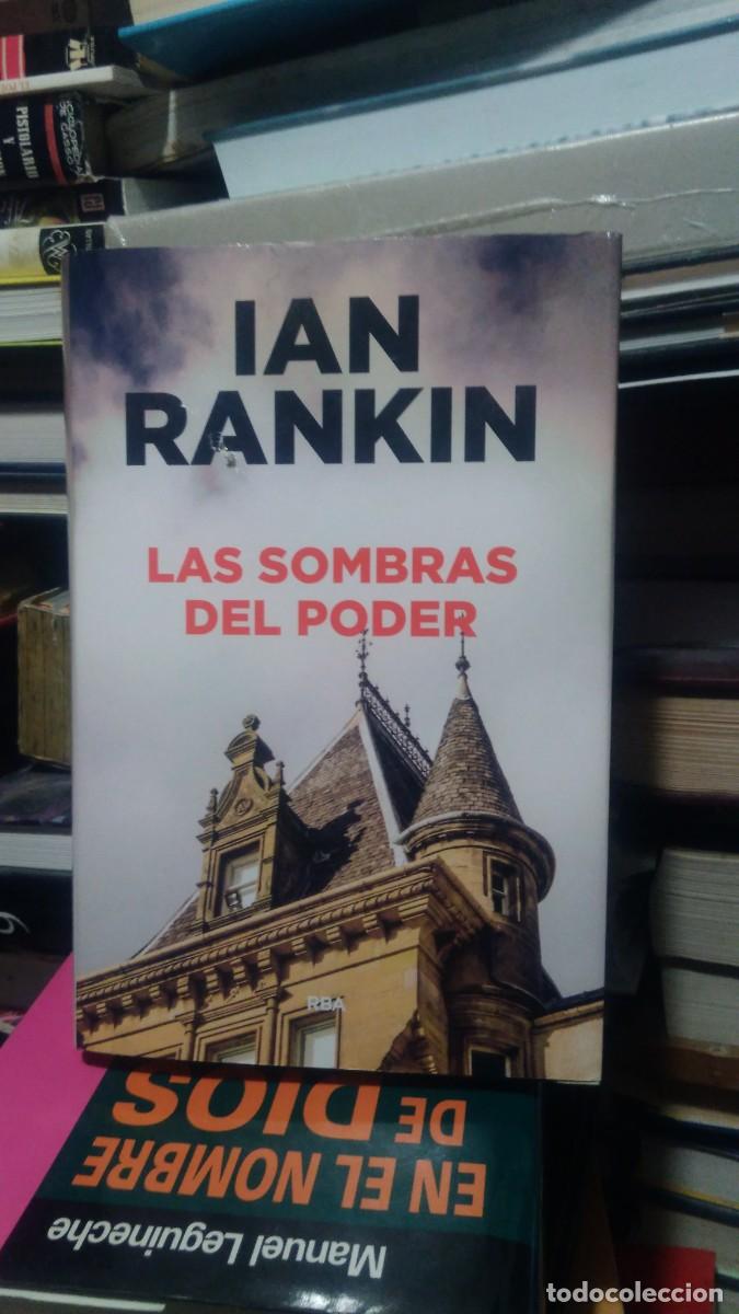 Libros de segunda mano: Ian Rankin Las sombras del poder RBA - Foto 1