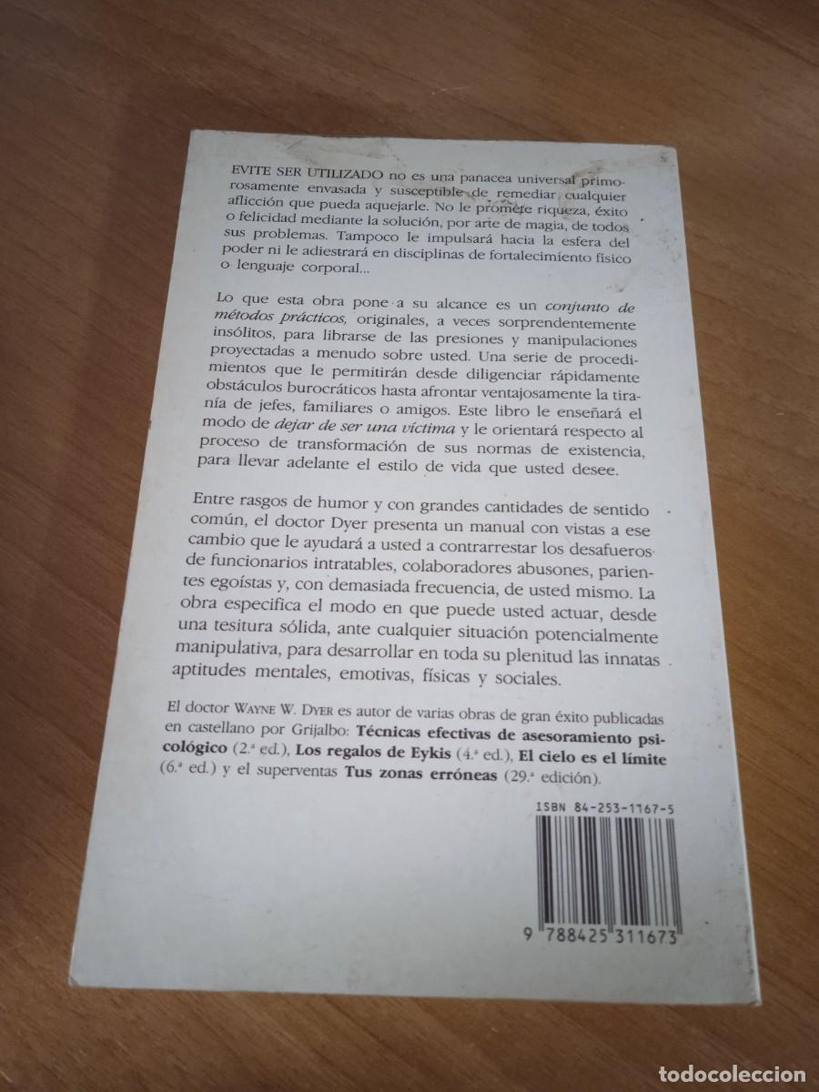 Libros de segunda mano: Libro Evite ser utilizado | Dr Wayne w dyer | 1978 - Foto 2