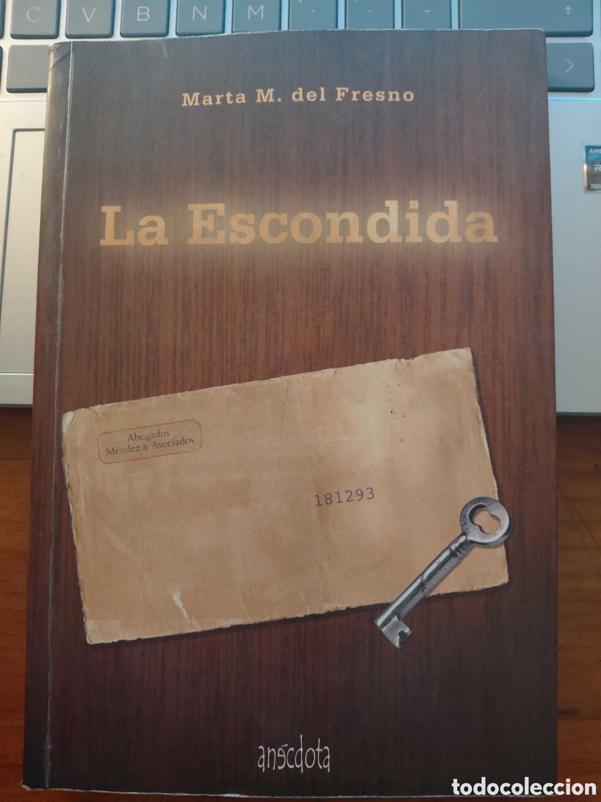 Libri di seconda mano: La escondida, Marta M. del Fresno