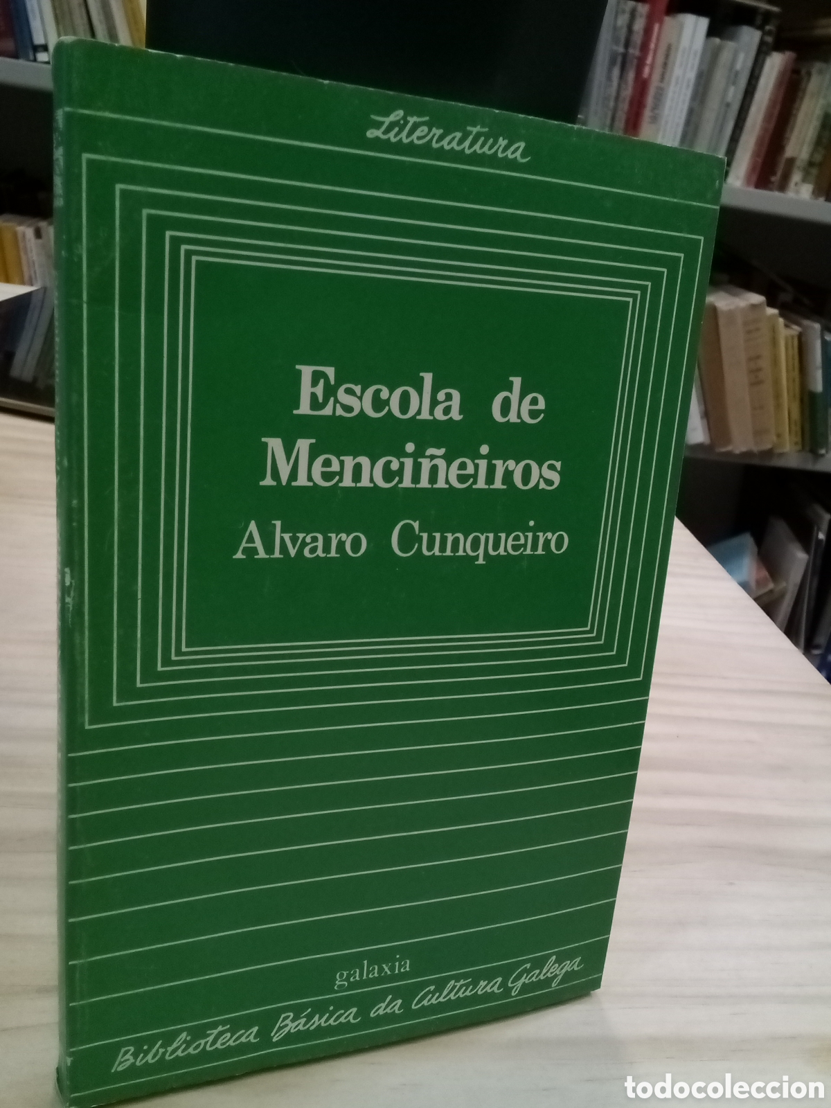 Gebrauchte B&uuml;cher: Escola de Menci&ntilde;eiros - &Aacute;lvaro Cunqueiro