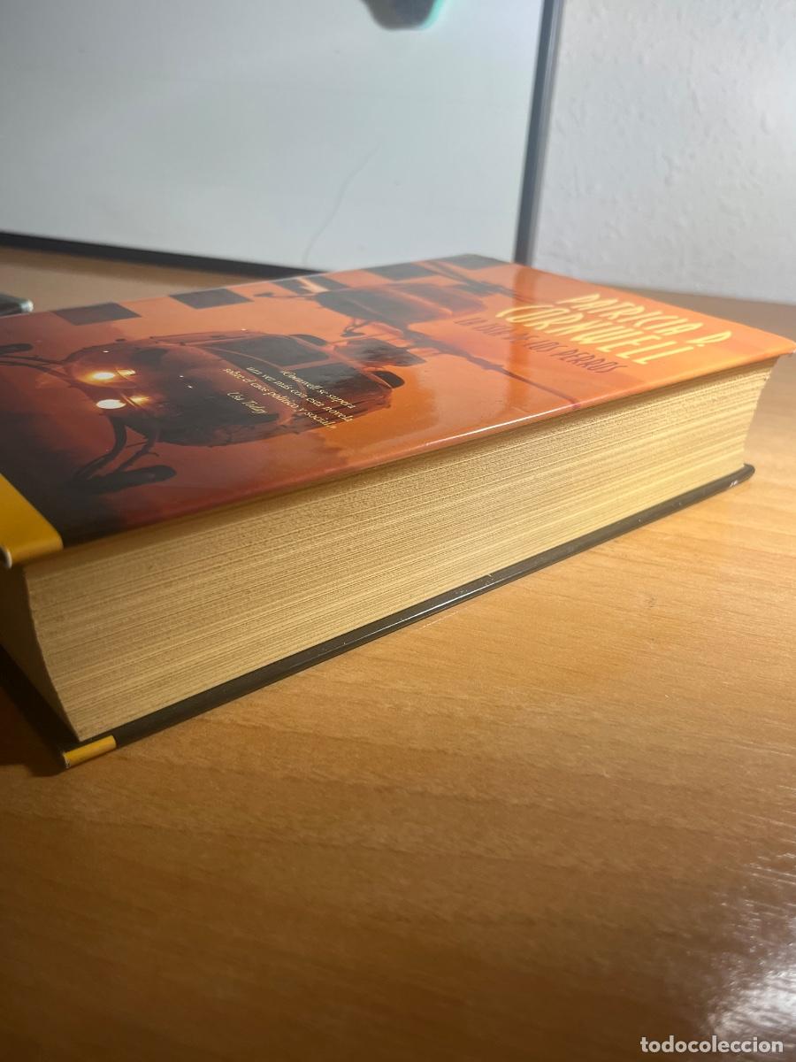 Libros de segunda mano: Libro La isla de los perros| Patricia D Cornwell | 2002 - Foto 3