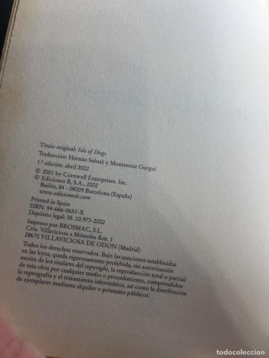 Libros de segunda mano: Libro La isla de los perros| Patricia D Cornwell | 2002 - Foto 4