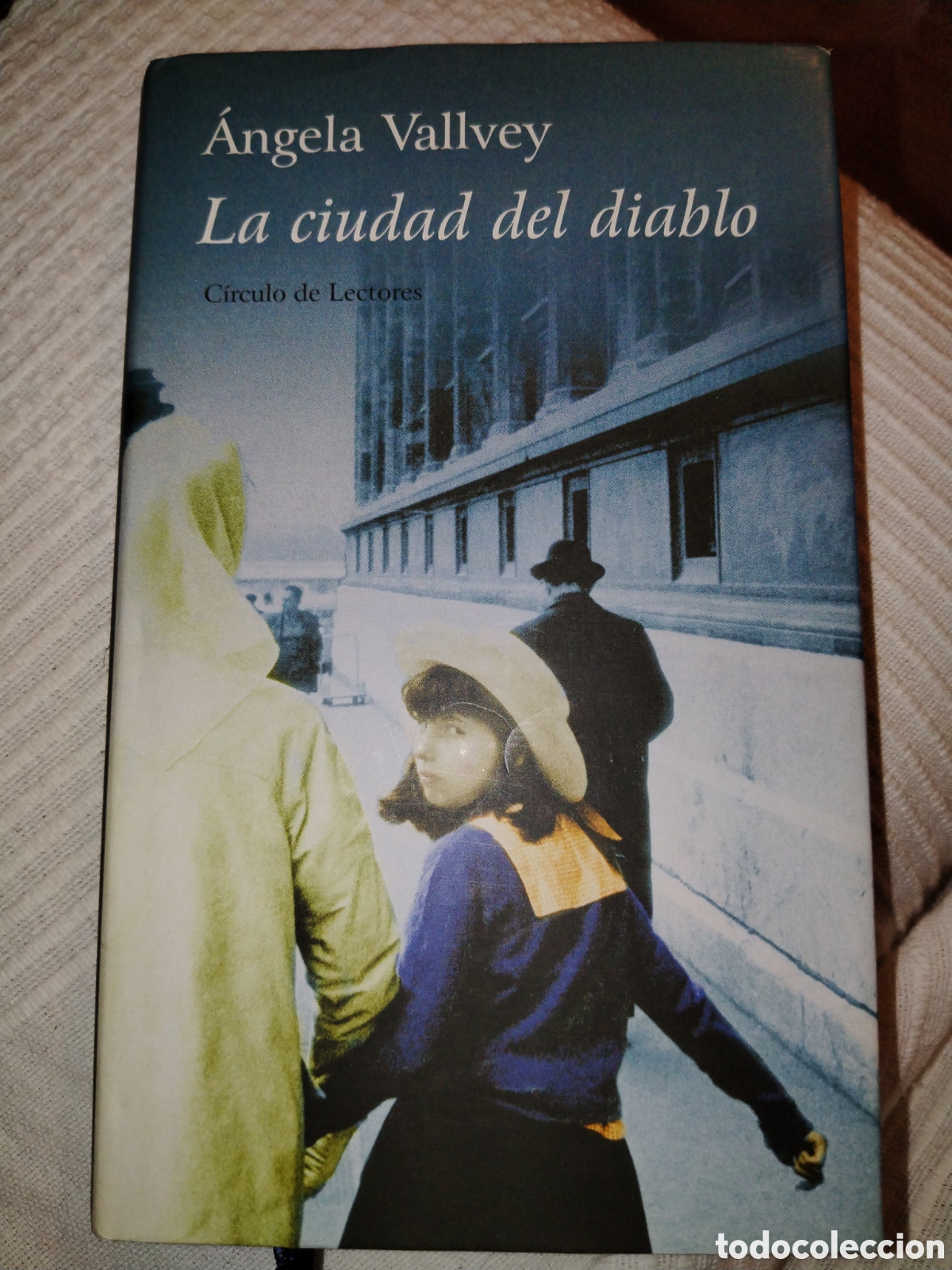 Libros de segunda mano: La ciudad del diablo. &Aacute;ngela Vallvey