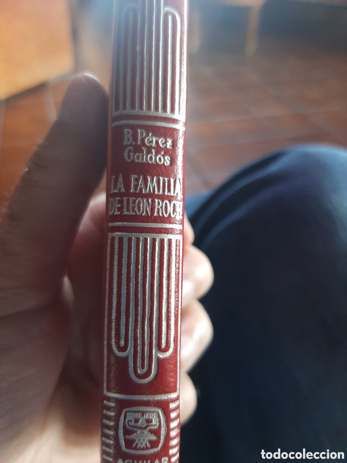 Libros de segunda mano: Crisol,Benito P&eacute;rez galdo,la familia de Le&oacute;n roch
