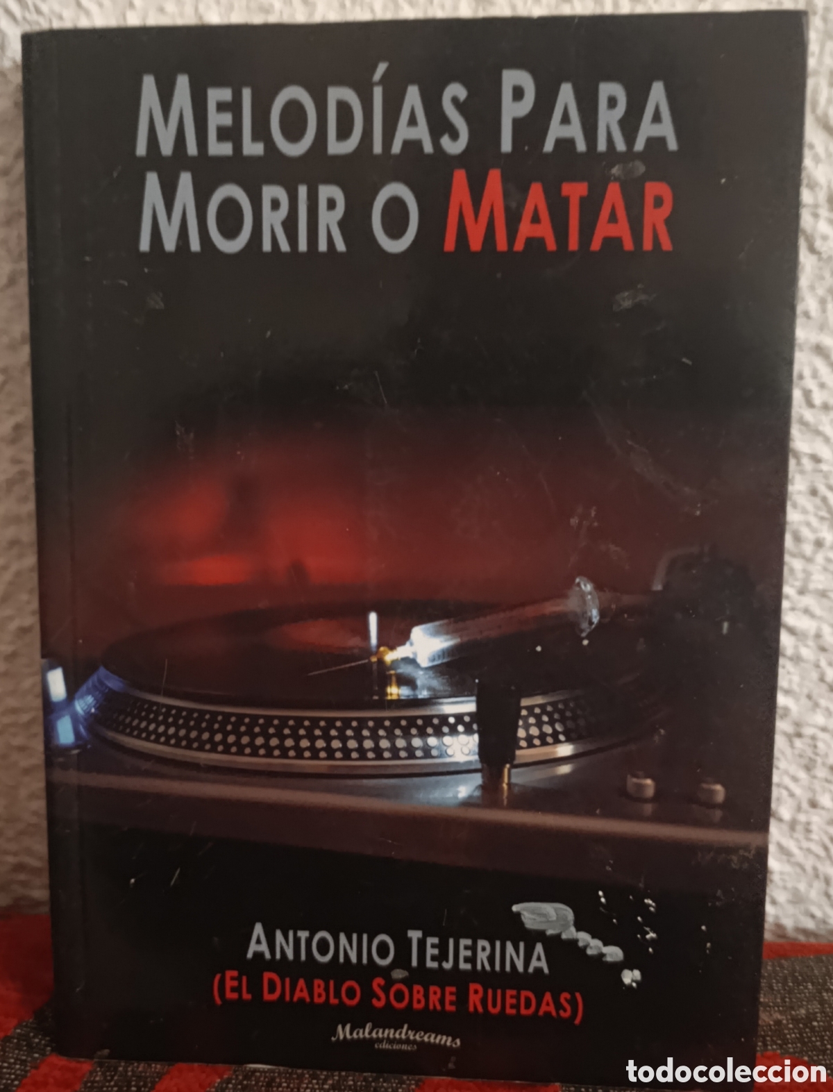 Libros de segunda mano: Melod&iacute;as para morir o matar