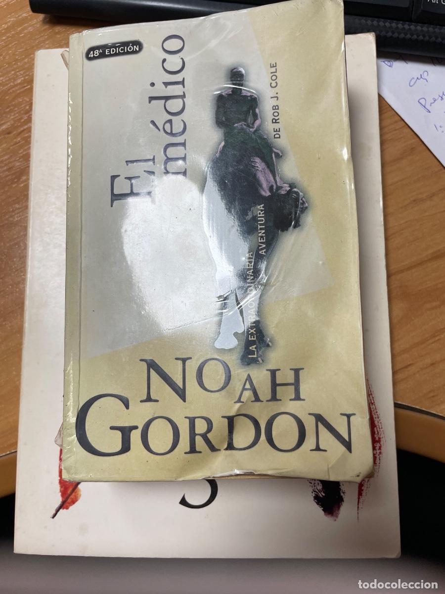 Libros de segunda mano: El m&eacute;dico noah gordon - Foto 1