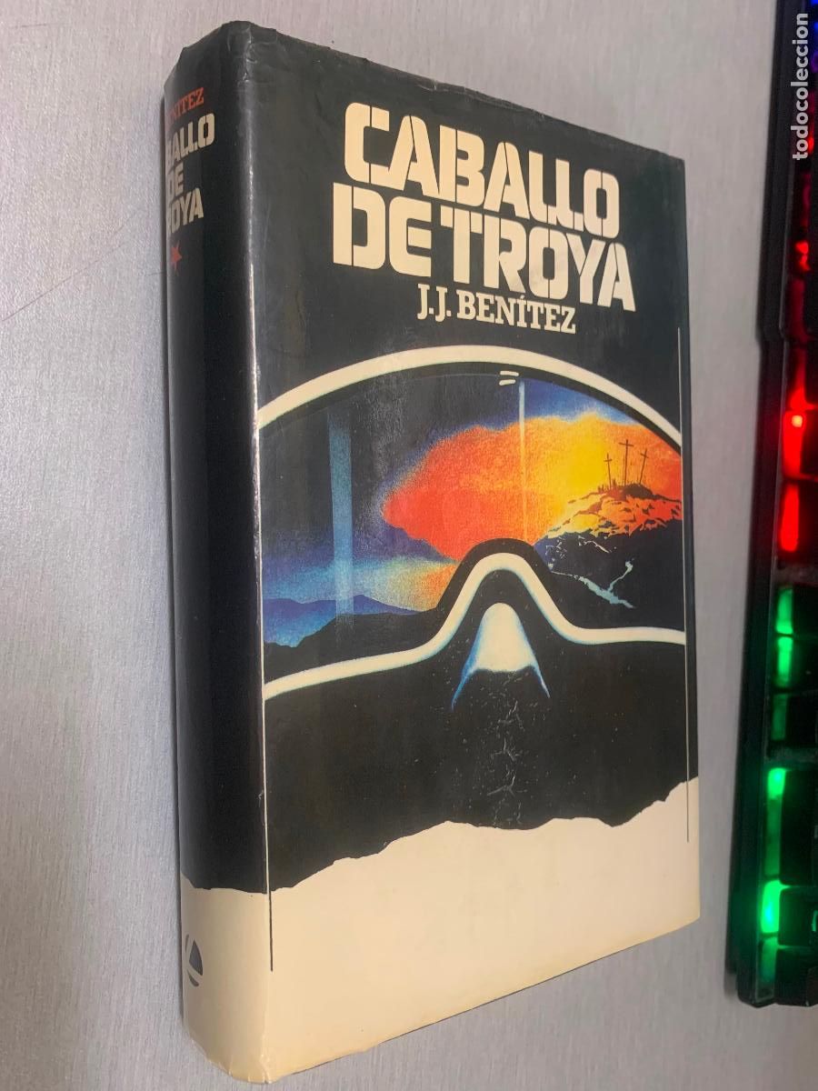 Libros de segunda mano: CABALLO DE TROYA / J. J. BEN&Iacute;TEZ / C&Iacute;RCULO DE LECTORES