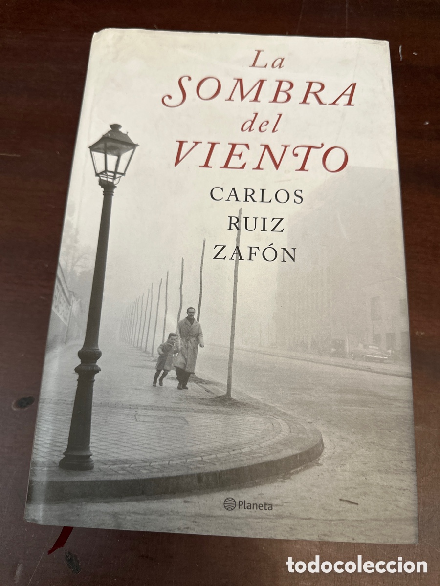 Libros de segunda mano: LA SOMBRA DEL VIENTO. CARLOS RUIZ ZAF&Oacute;N. EDITORIAL PLANETA 2004 (1&ordf; EDICI&Oacute;N EN ESTA PRESENTACI&Oacute;N )