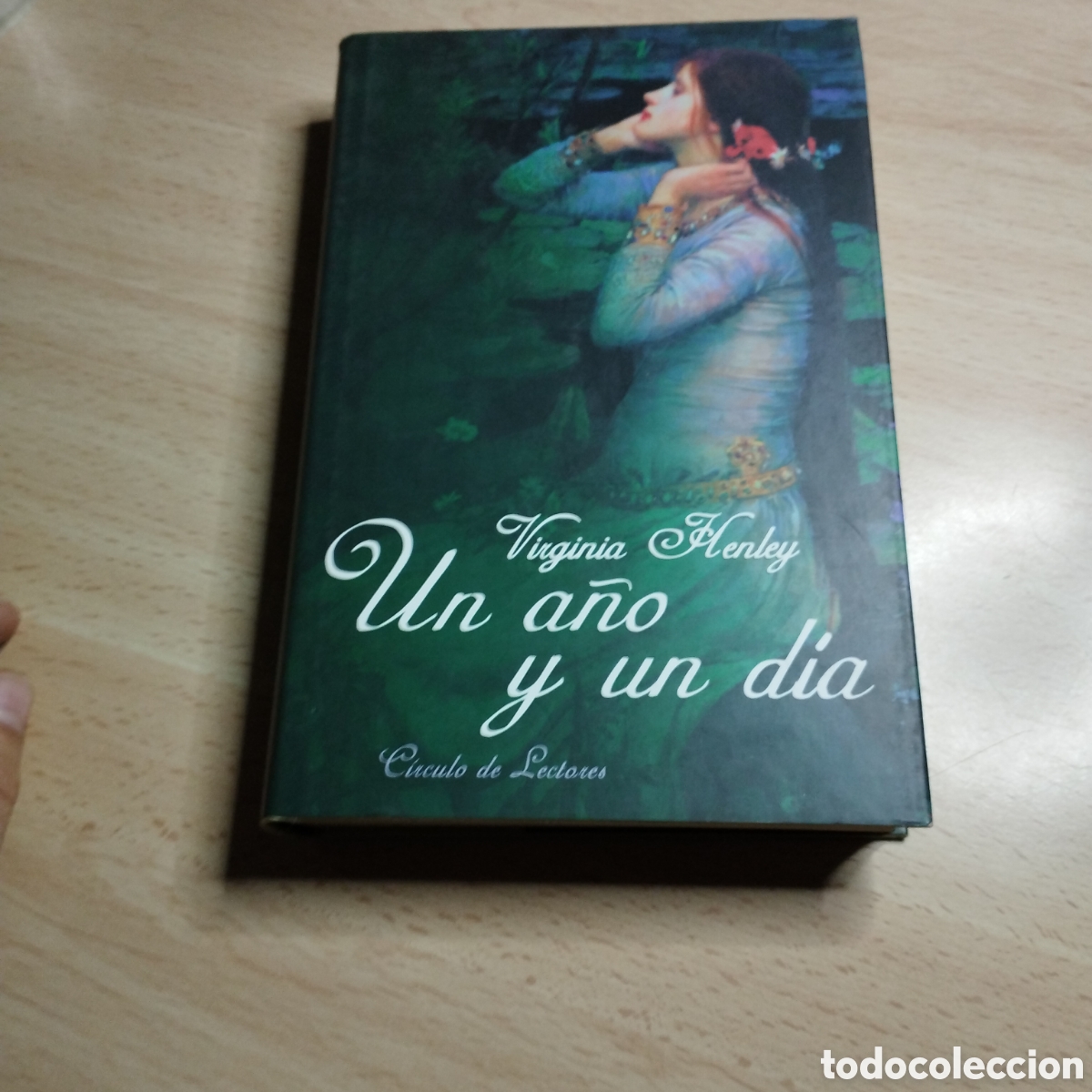 Libros de segunda mano: Un a&ntilde;o y un d&iacute;a. Virginia Henley. Circulo de lectores. Tapa dura
