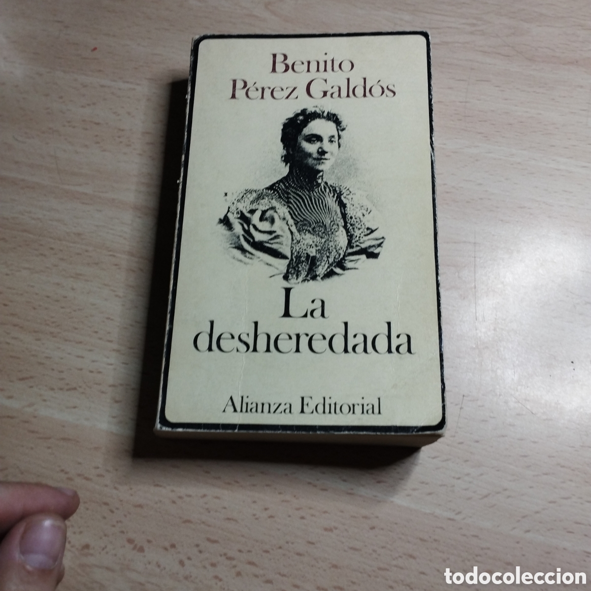Libros de segunda mano: La desheredada. Benito P&eacute;rez Gald&oacute;s. 1970. Alianza editorial