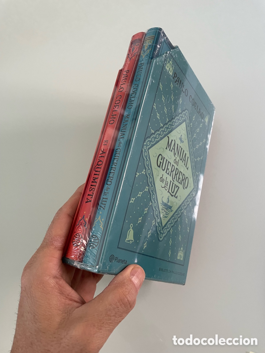 Second hand books: El Alquimista y Manual del guerrero de la luz. (Precintados) Paulo Coelho. Planeta
