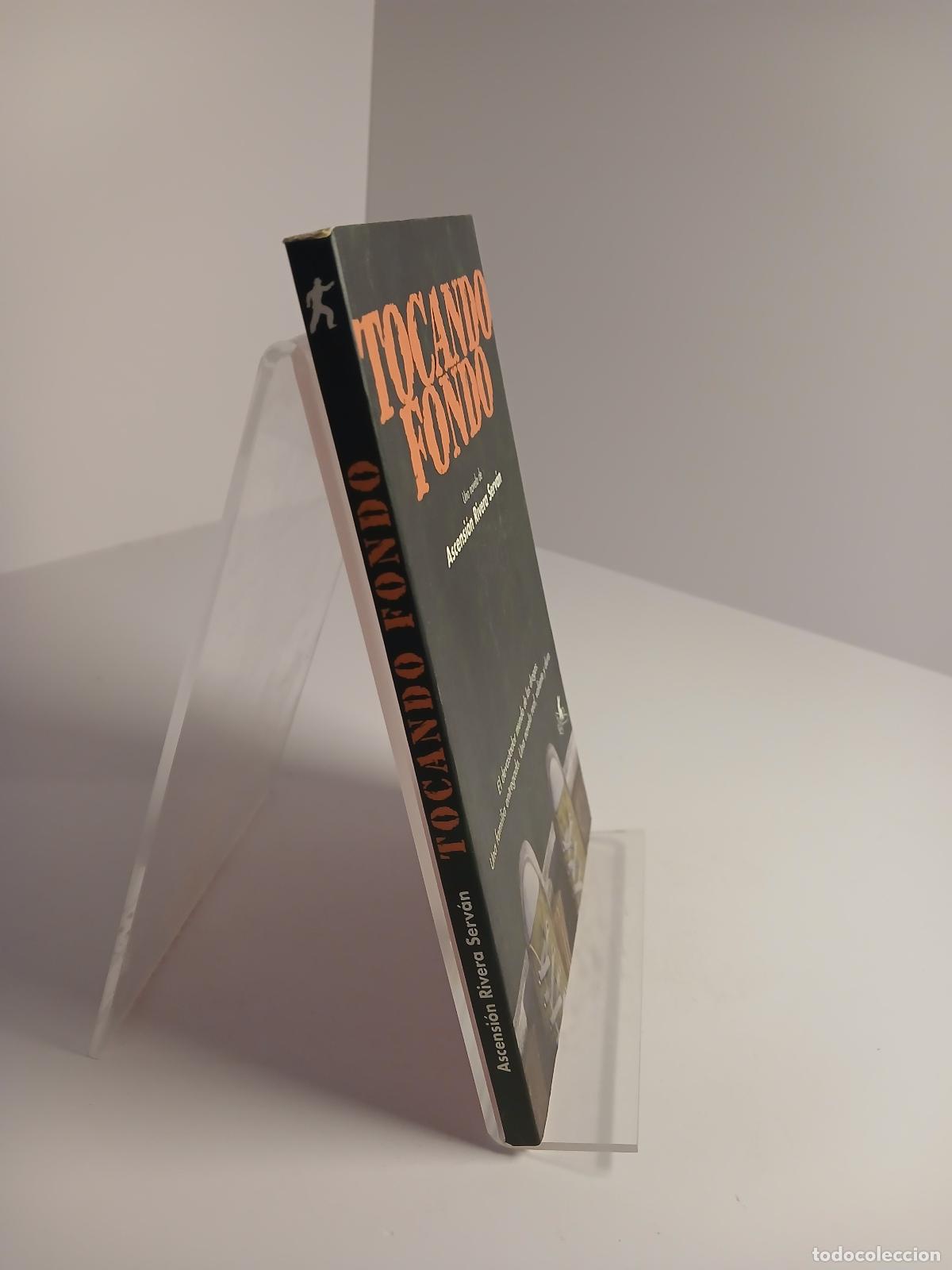 Libros de segunda mano: Tocando fondo - Ascensi&oacute;n Rivera Serv&aacute;n - Foto 2