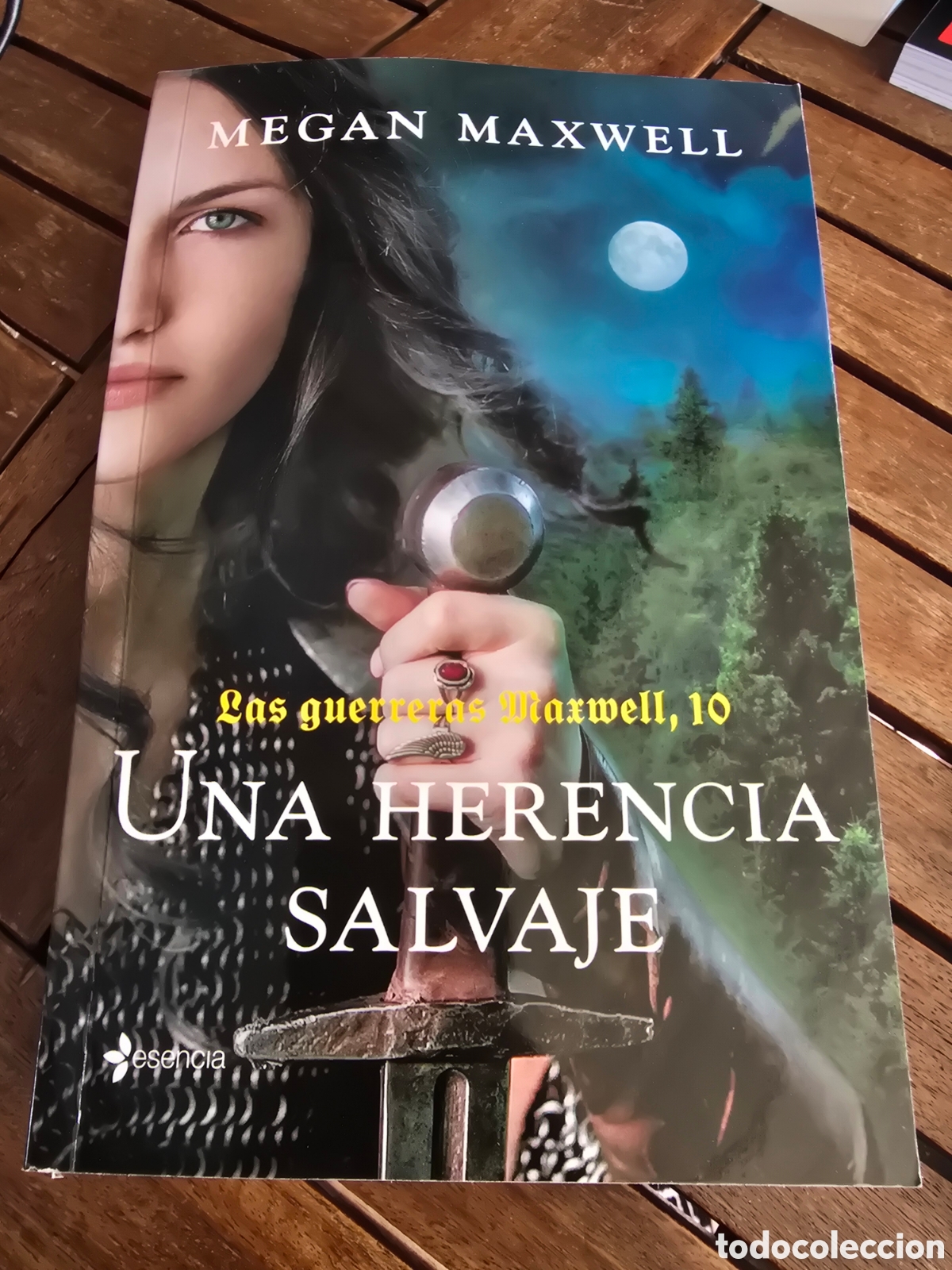 Libros de segunda mano: Las guerreras Maxwell, 10. Una herencia salvaje Maxwell, Megan Editorial ESENCIA 2025 novela