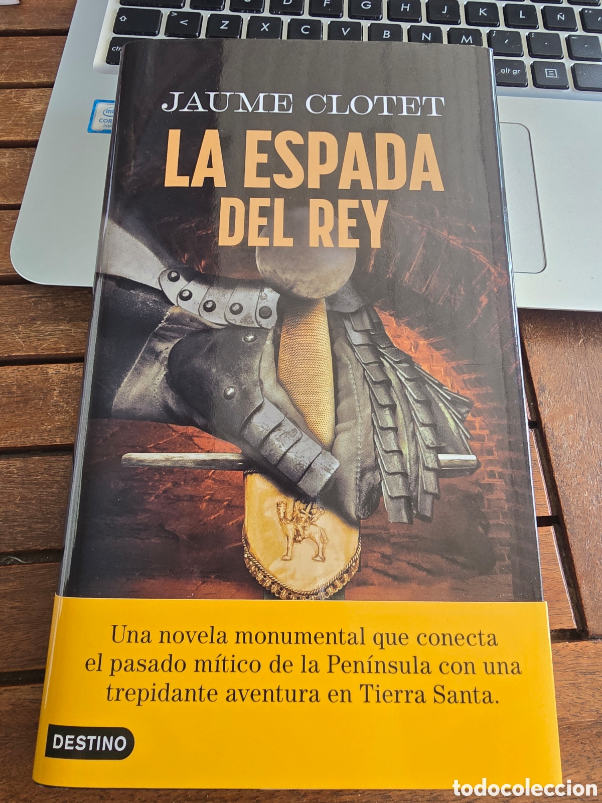 Libros de segunda mano: La espada del rey Jaume Clotet Planas DESTINO 2026 novela